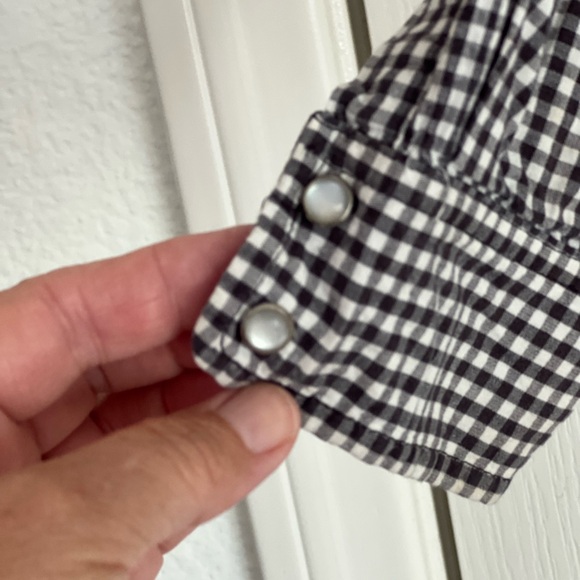 Button down shirt - Picture 2 of 4